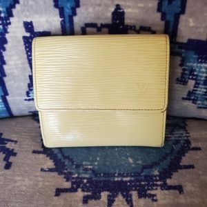 Louis Vuitton Epi Leather Trifold Wallet Vanilla Rare Pastel Color Size 4x4